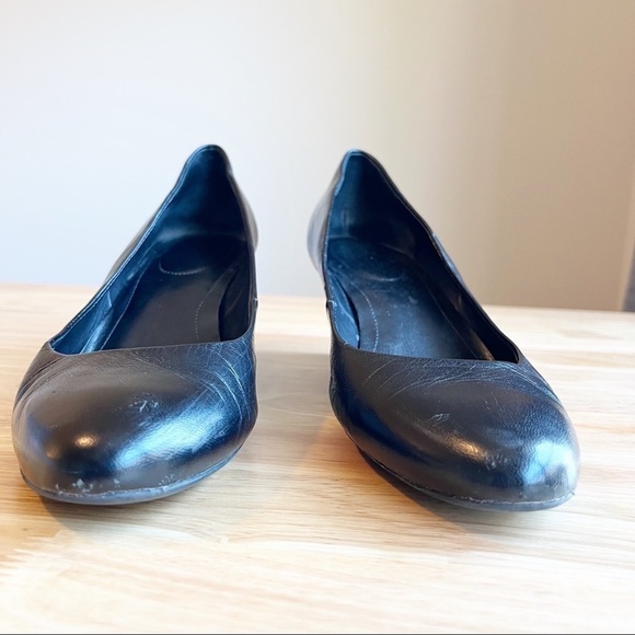 Calvin Klein Yana Black Leather Wedges - size 9.5 - Picture 2 of 12